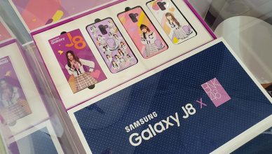 Samsung Galaxy J8 With BNK48 (1)