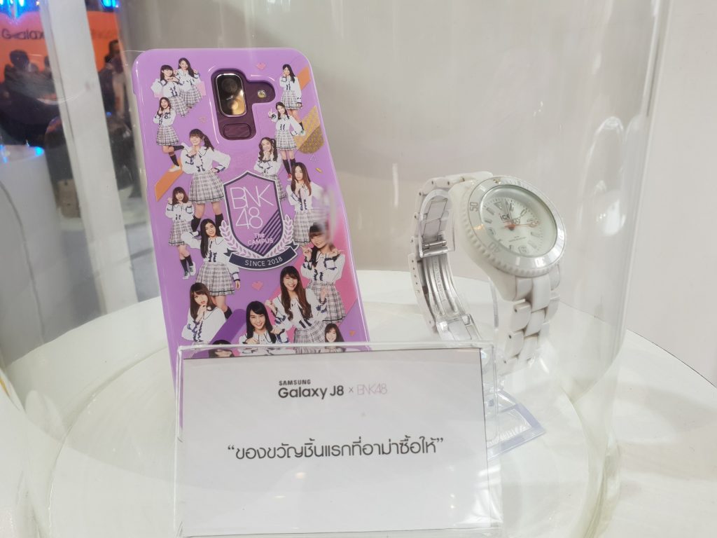 Samsung Galaxy J8 With BNK48 (1)