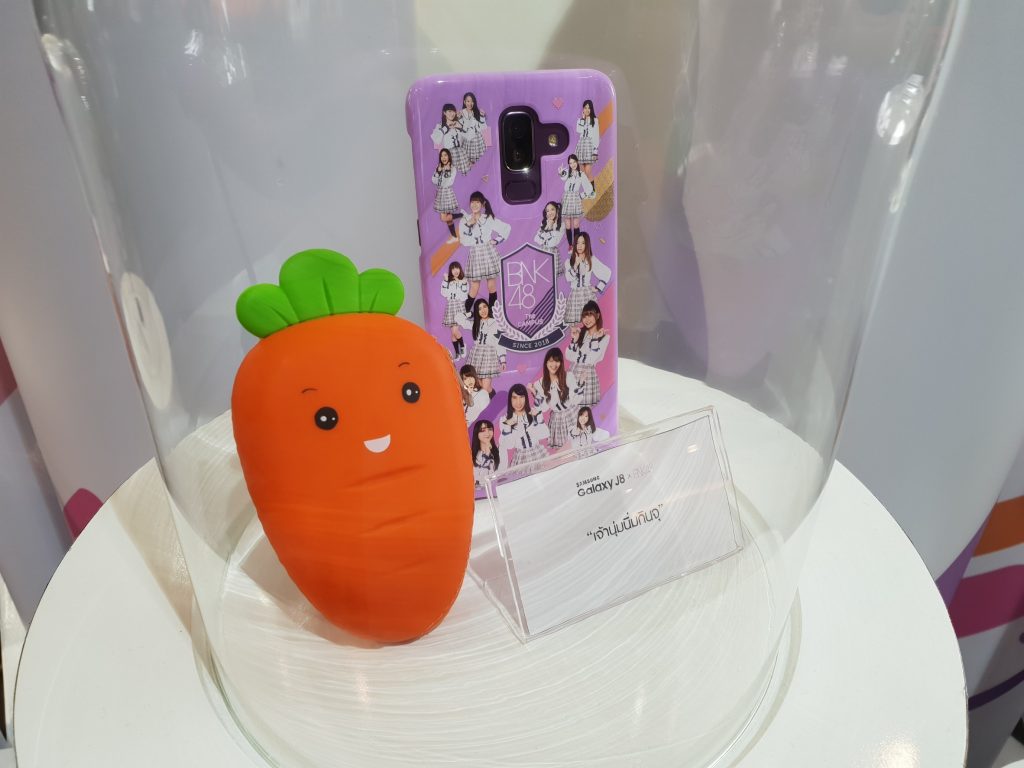Samsung Galaxy J8 With BNK48 (1)