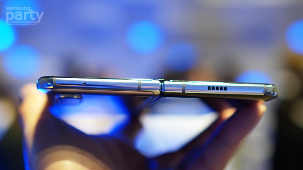 พรีวิว Samsung Galaxy Fold สมาร์ทโฟนหน้าจอพับได้ ฉีกกฏสมาร์ทโฟนรูปแบบเดิมๆ
